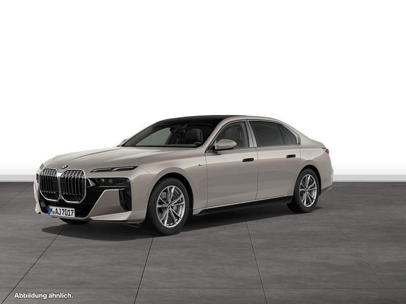 Grau Gebraucht 2025 BMW 740 M Sport Limousine | 104.337 € (Superpreis) - Bild 1/3