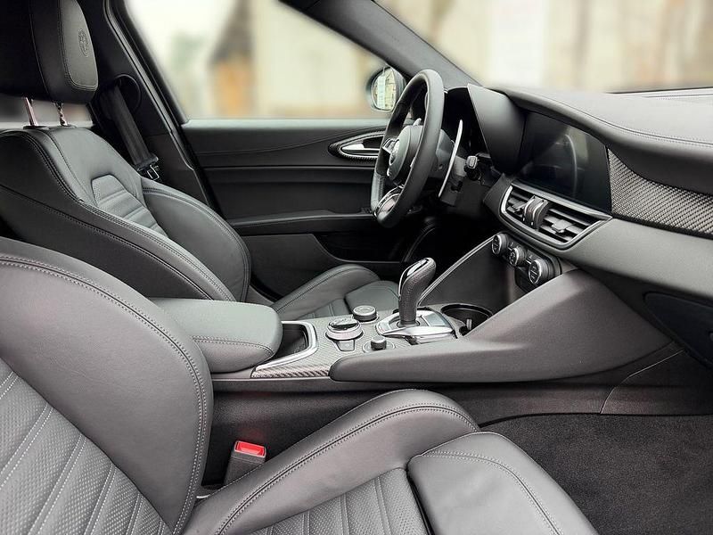 Neu Alfa Romeo Giulia Quadrifoglio Verde 519 PS (381 kW) 2025 Grün Limousine