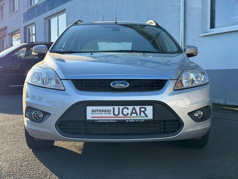 Gebraucht Ford Focus Style 109 PS (80 kW) 2010 Silber Kombi