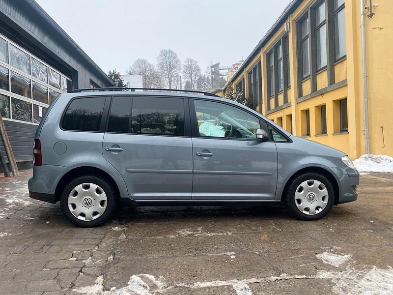 Gebraucht VW Touran 140 PS (102 kW) 2008 Silber Van / Kleinbus