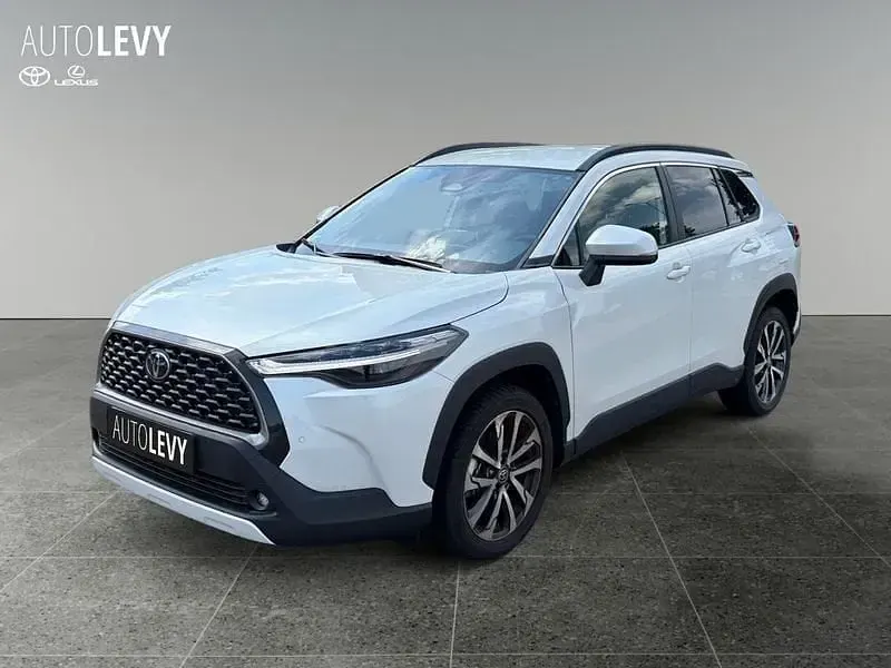 Gebraucht Toyota Corolla Cross Team 197 PS (144 kW) 2024 Weiß SUV