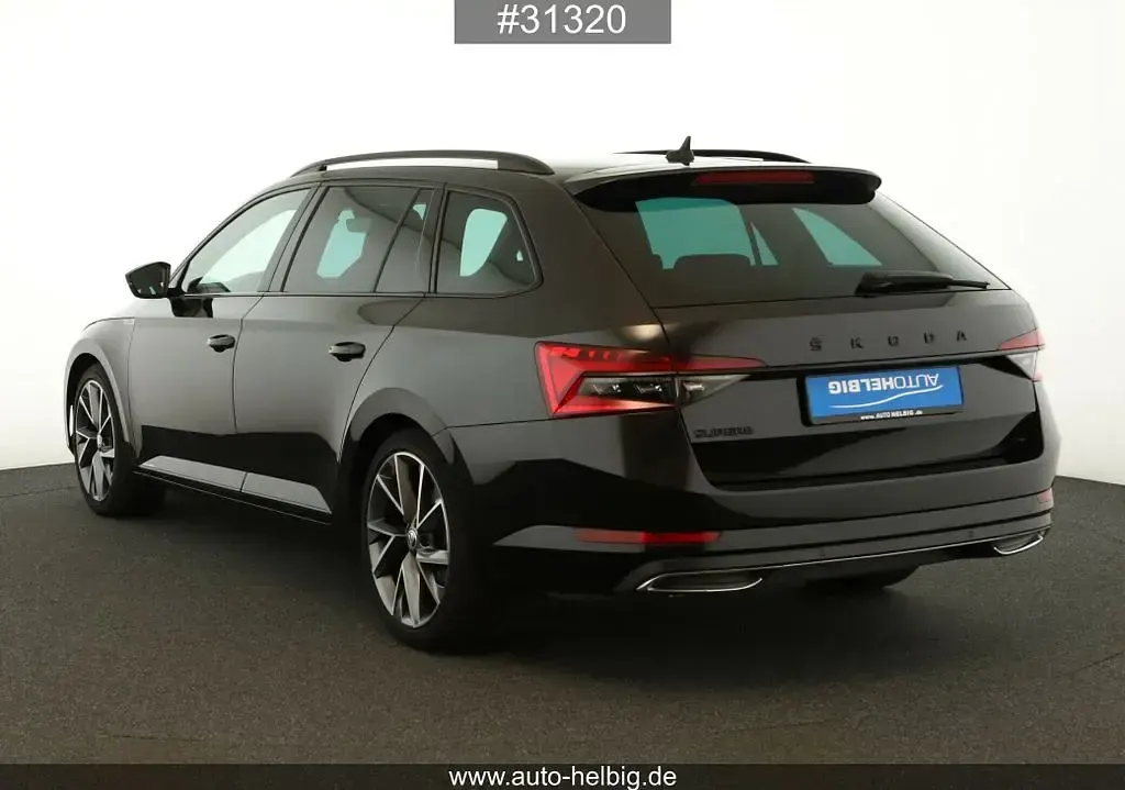 Gebraucht Skoda Superb SportLine 190 PS (139 kW) 2021 Schwarz Kombi