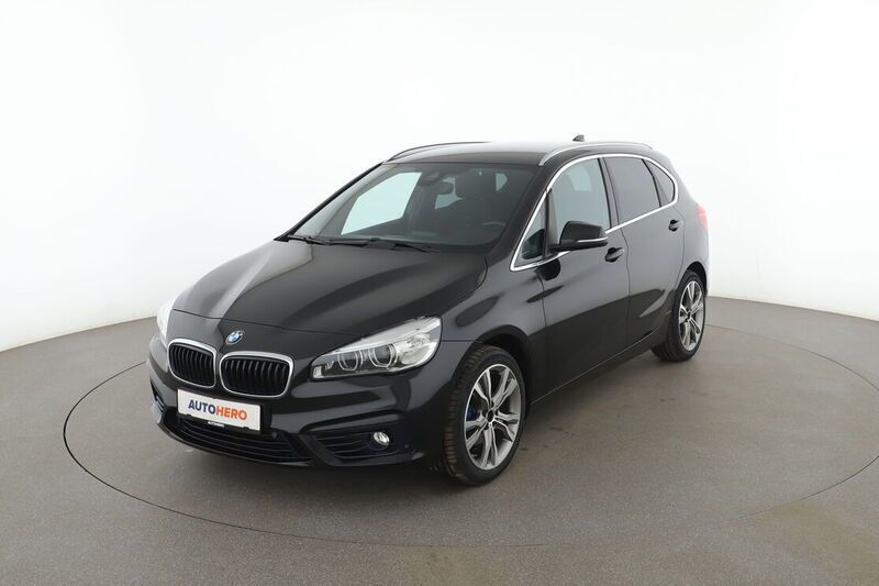 Schwarz Gebraucht 2016 BMW 218 Active Tourer Sport Line Van / Kleinbus | 15.300 € (Fairer Preis) - Bild 1/4