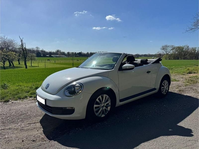 Gebraucht VW Beetle 105 PS (77 kW) 2016 Weiß Kleinwagen
