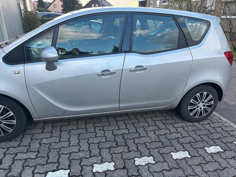 Gebraucht Opel Meriva 120 PS (88 kW) 2013 Grau Van / Kleinbus