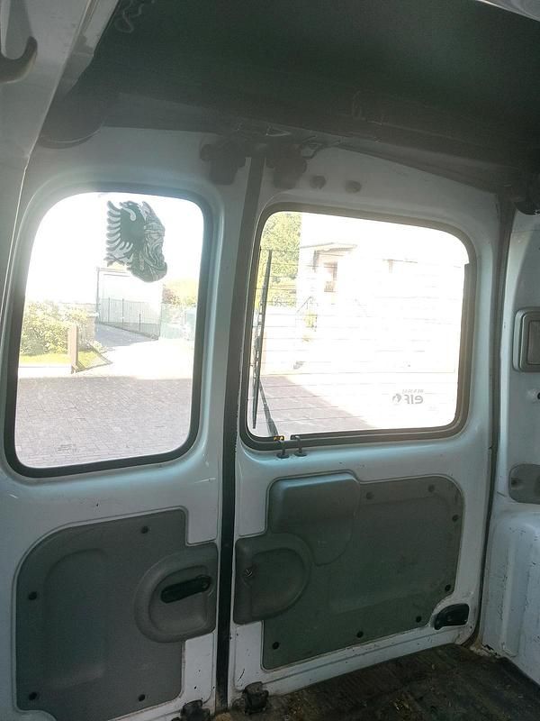 Gebraucht Renault Kangoo 68 PS (50 kW) 2009 Weiß Kombi