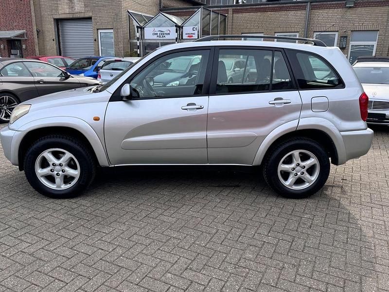 Gebraucht Toyota RAV4 150 PS (110 kW) 2003 Silber SUV