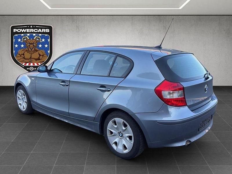 Gebraucht BMW 116 116 PS (85 kW) 2006 Blau Kleinwagen