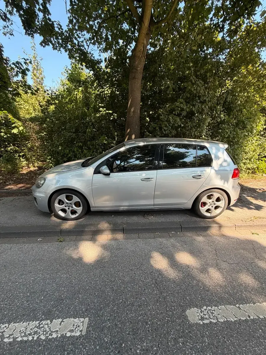 Gebraucht VW Golf VI GTI 211 PS (155 kW) 2010 Grau Kleinwagen