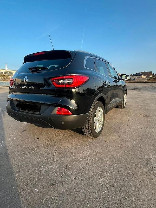 Gebraucht Renault Kadjar LIMITED 131 PS (96 kW) 2018 Schwarz SUV
