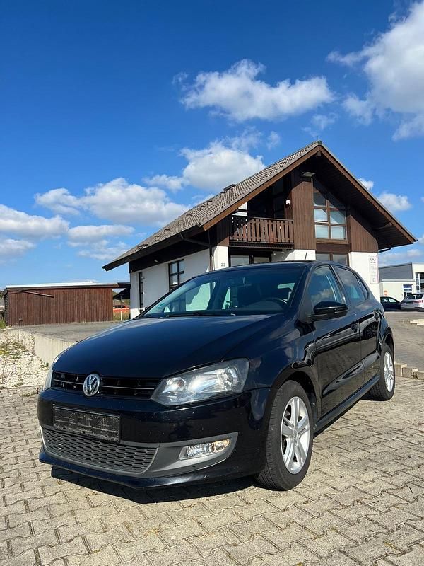 Schwarz Gebraucht 2013 VW Polo Life Kleinwagen | 4.490 € (Superpreis) - Bild 1/4