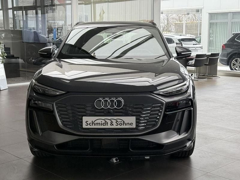 Gebraucht Audi Q6 e-tron S-Line 225 kW (306 PS) 2025 Grau SUV