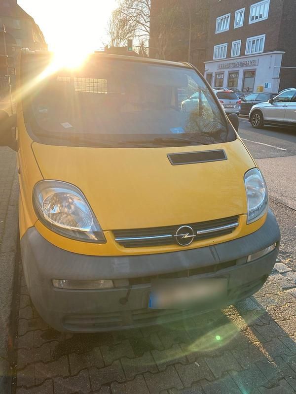 Gebraucht Opel Vivaro 82 PS (60 kW) 2004 Gelb Van / Kleinbus