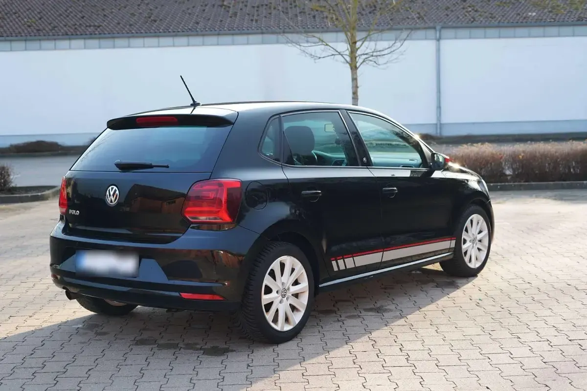 Gebraucht VW Polo Beats 90 PS (66 kW) 2017 Schwarz Limousine
