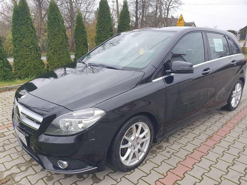 Gebraucht Mercedes B200 156 PS (114 kW) 2013 Van / Kleinbus
