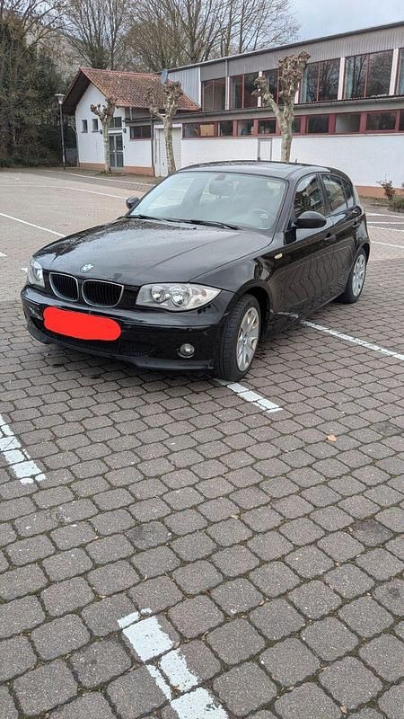 Gebraucht BMW 118 129 PS (94 kW) 2006 Schwarz Kleinwagen