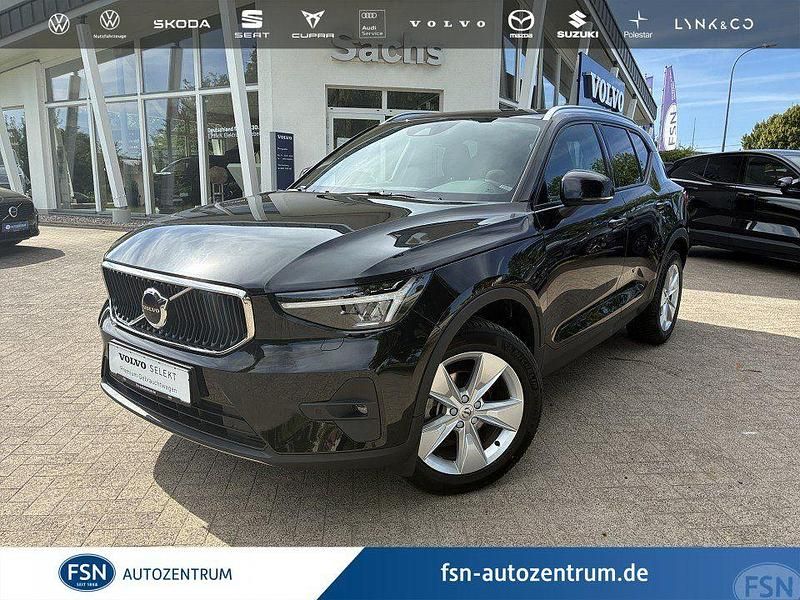 Onyx black Gebraucht 2023 Volvo XC40 Core SUV | 29.644 € (Superpreis) - Bild 1/4