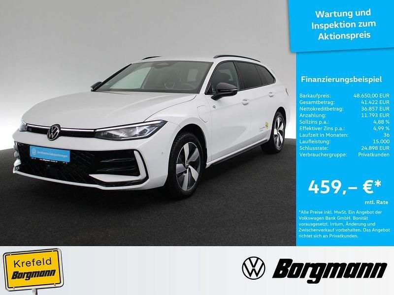 Weiss / pure white Gebraucht 2024 VW Passat R-line Kombi | 48.650 € (Guter Preis) - Bild 1/3