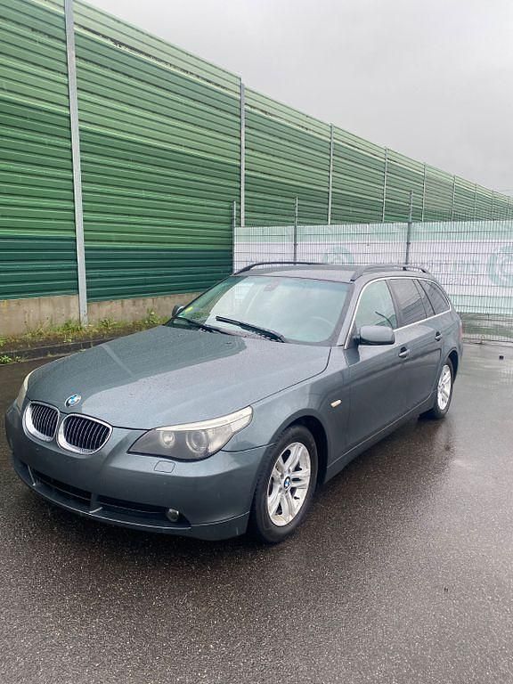 Grau Gebraucht 2006 BMW 523 Kombi | 2.790 € (Guter Preis) - Bild 1/4