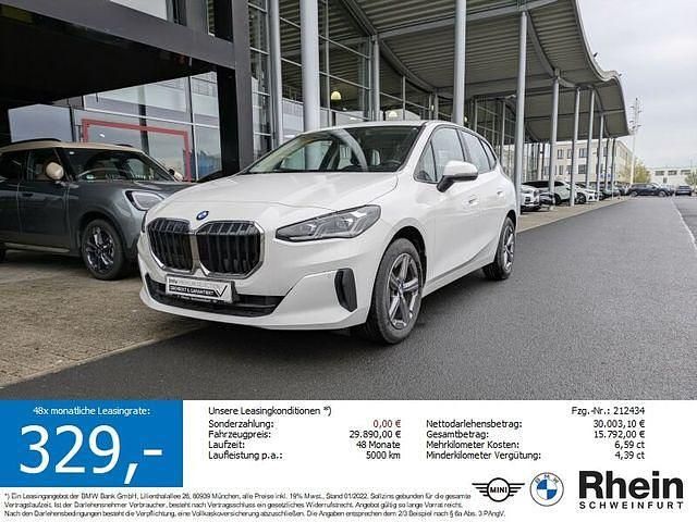 Gebraucht BMW 220 Active Tourer 156 PS (114 kW) 2025 Weiß Van / Kleinbus