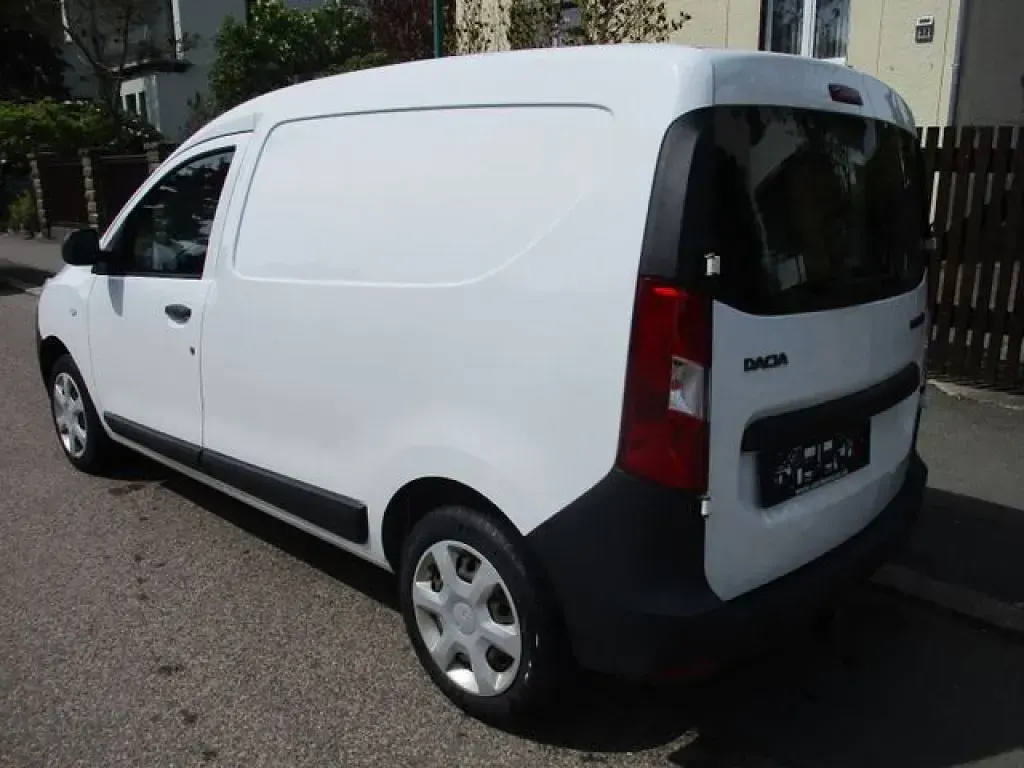 Gebraucht Dacia Dokker Express 102 PS (75 kW) 2017 Weiss Van