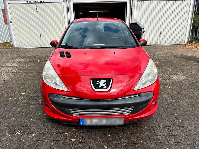 Rot Gebraucht 2010 Peugeot 206+ Kleinwagen | 700 € (Superpreis) - Bild 1/4