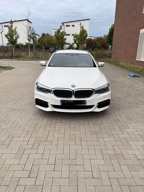 Weiß Gebraucht 2019 BMW 530 M Sport Kombi | 29.000 € (Fairer Preis) - Bild 1/4