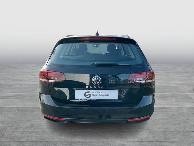 Gebraucht VW Passat Conceptline 150 PS (110 kW) 2022 Schwarz Kombi