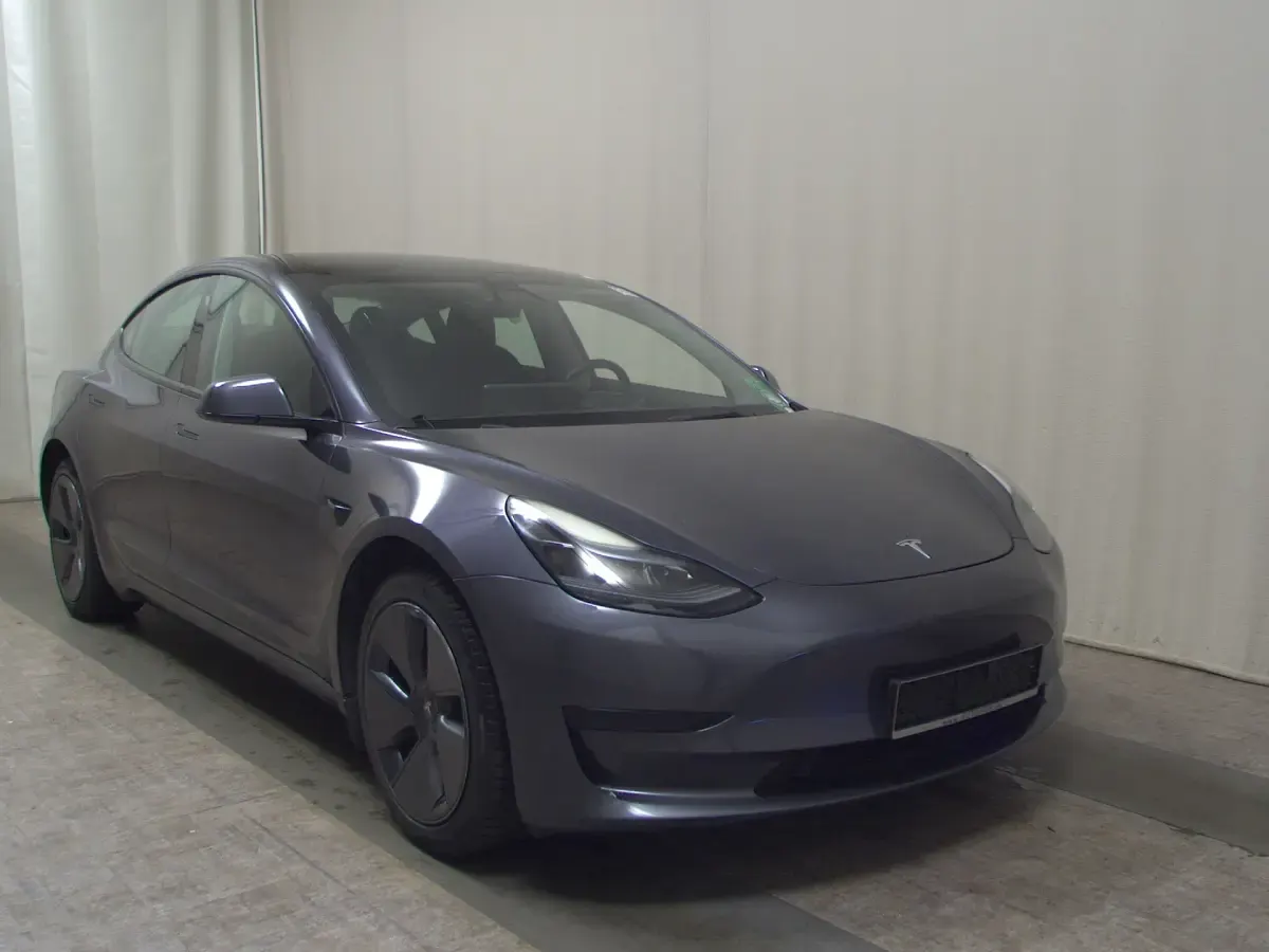 Occasion Tesla Model 3 239 kW (325 PK) 2023 Zilver Sedan