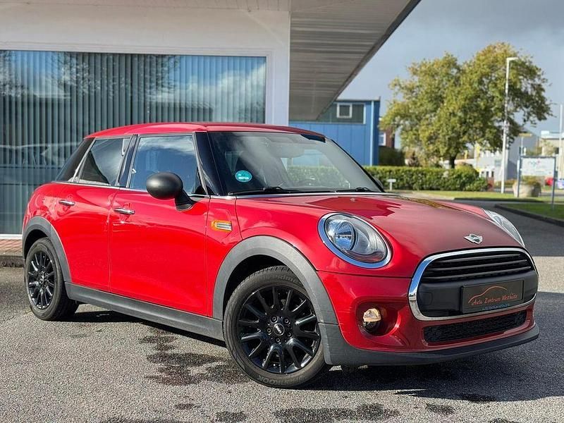 Rot Gebraucht 2016 Mini ONE Kleinwagen | 9.975 € (Etwas zu teuer) - Bild 1/4