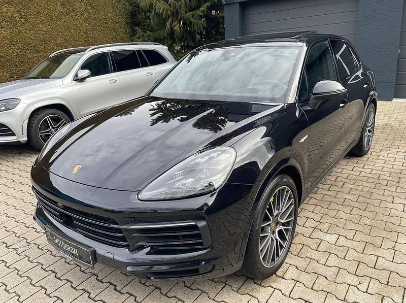Gebraucht Porsche Cayenne Chrono 462 PS (339 kW) 2019 Tiefschwarz SUV
