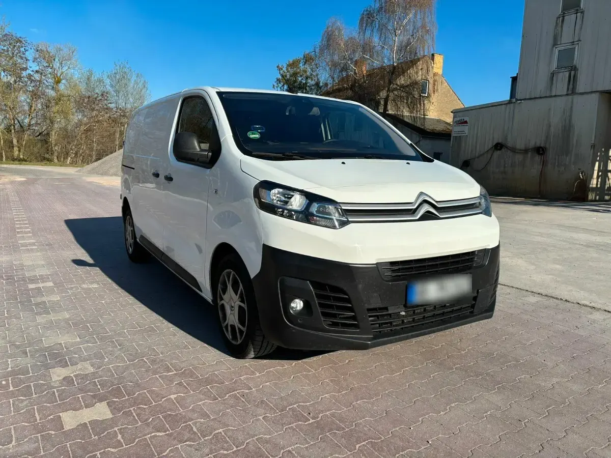 Gebraucht Citroën Jumpy 122 PS (89 kW) 2021 Weiß Van / Kleinbus