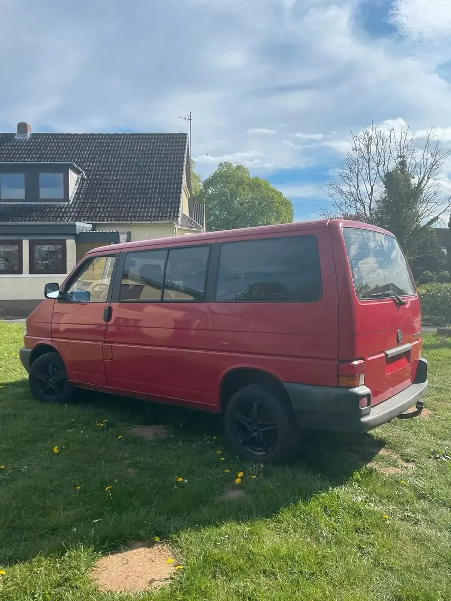 Używany VW T4 68 KM (50 kW) 1996 Czerwony Van