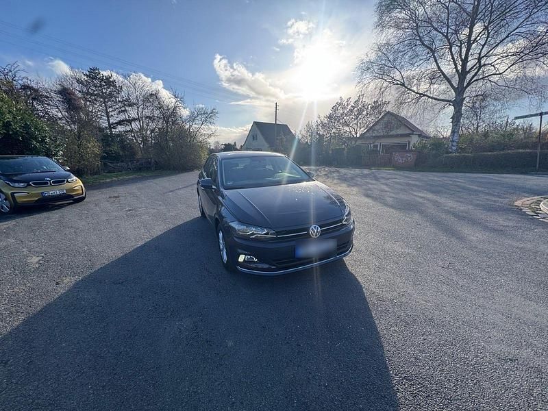 Gebraucht VW Polo Highline 95 PS (69 kW) 2019 Grau Kleinwagen