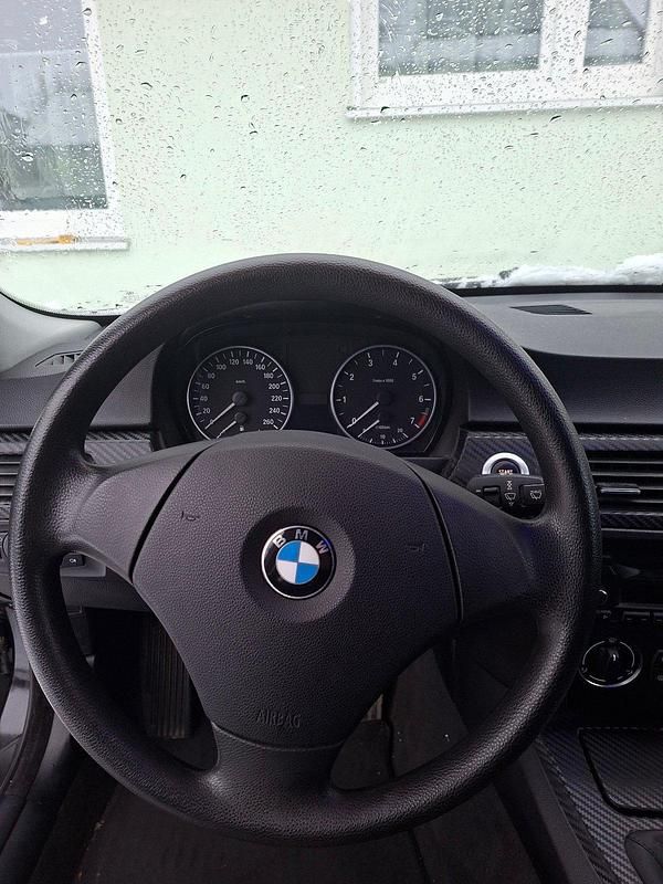 Gebraucht BMW 320 150 PS (110 kW) 2007 Schwarz Limousine