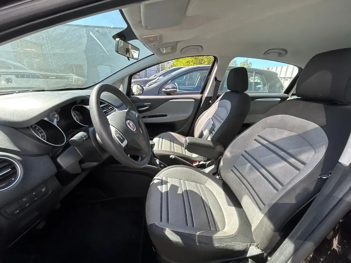 Gebraucht Fiat Punto Evo Dynamic 77 PS (56 kW) 2010 Violet Kleinwagen