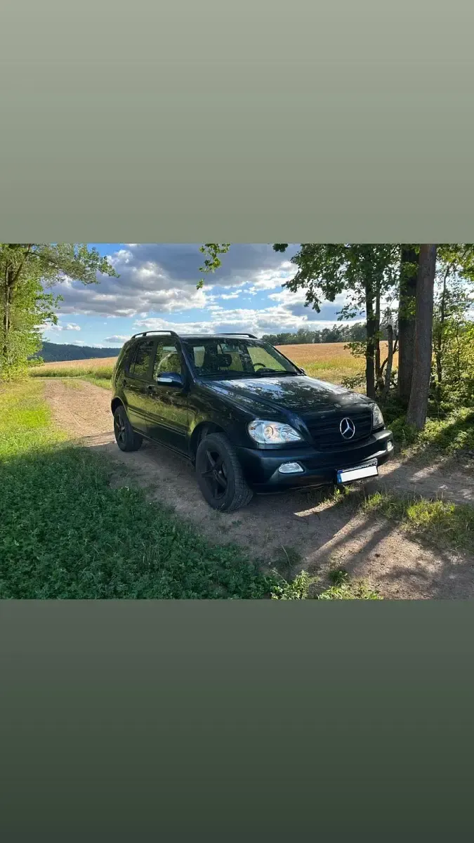 Gebraucht Mercedes ML270 163 PS (119 kW) 2003 Schwarz SUV