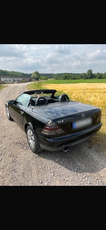 Gebraucht Mercedes SLK200 136 PS (100 kW) 1997 Schwarz Cabrio