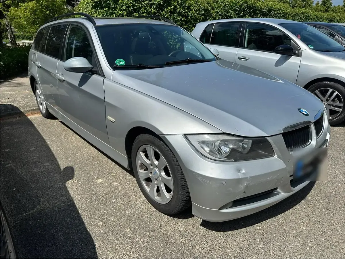 Gebraucht BMW 320 129 PS (94 kW) 2007 Silber Kombi