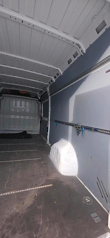 Gebraucht Peugeot Boxer 163 PS (119 kW) 2021 Weiß Van