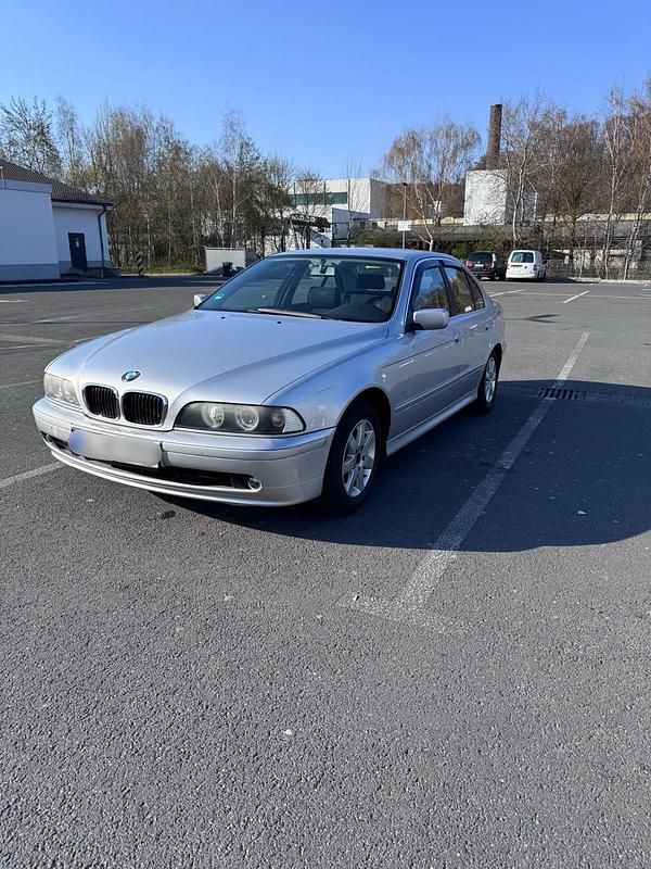 Gebraucht BMW 520 170 PS (125 kW) 2001 Grau Limousine