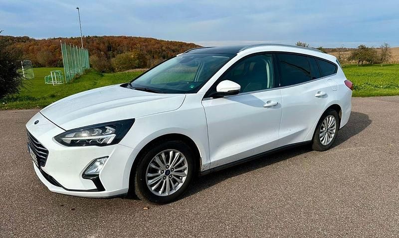 Gebraucht Ford Focus Titanium 150 PS (110 kW) 2020 Weiß Limousine