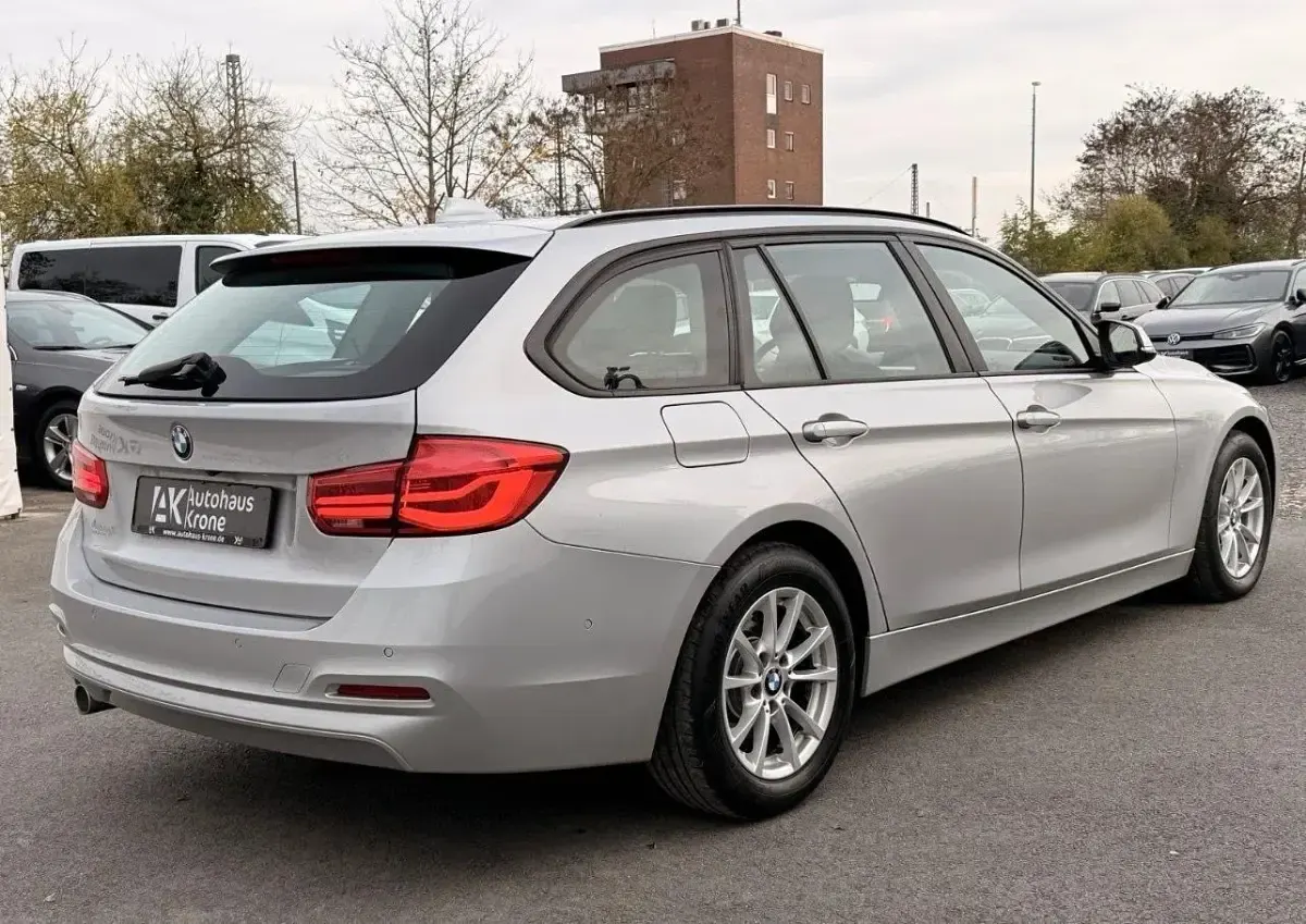 Gebraucht BMW 318 2017 Silber Kombi