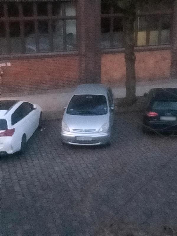 Gebraucht Citroën Xsara 115 PS (84 kW) 2003 Silber Van / Kleinbus