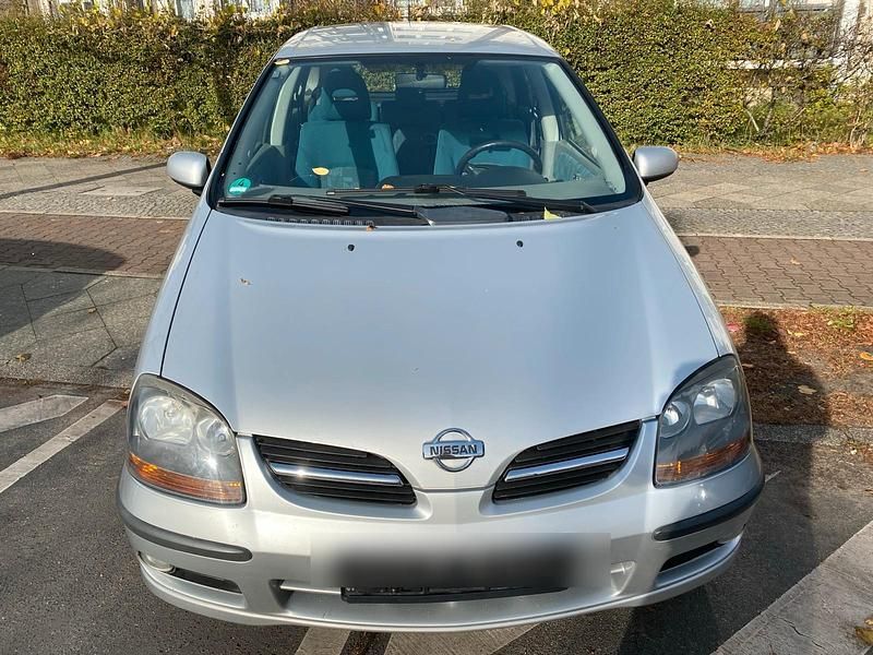 Silber Gebraucht 2002 Nissan Almera Tino Van / Kleinbus | 1.990 € (Guter Preis) - Bild 1/4