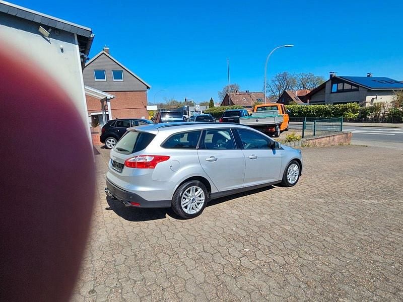 Usata Ford Focus SYNC Edition 116 CV (85 kW) 2014 Argento Berlina