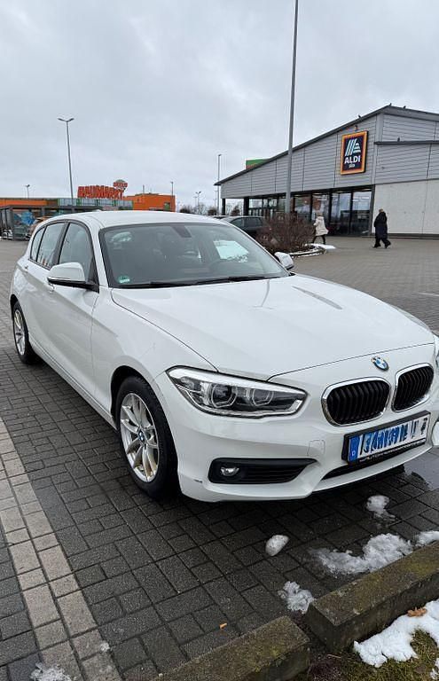 Gebraucht BMW 116 Advantage 116 PS (85 kW) 2016 Weiß Kleinwagen