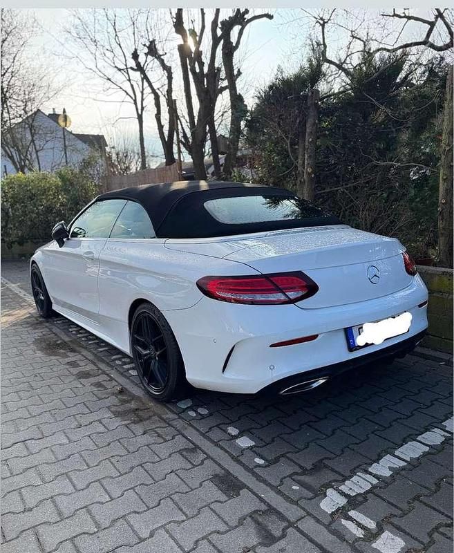 Gebraucht Mercedes C200 AMG 184 PS (135 kW) 2019 Weiß Cabrio