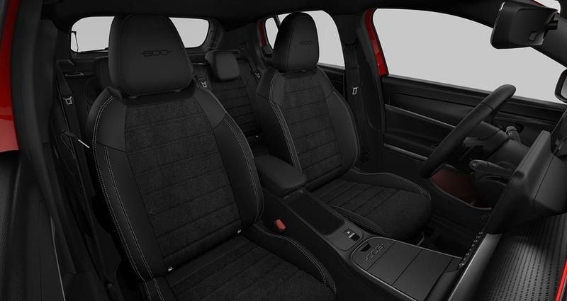 Neu Fiat 600 Abarth 145 PS (106 kW) 2025 Rot SUV