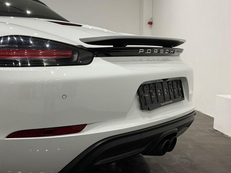 Gebraucht Porsche 718 Boxster 299 PS (219 kW) 2018 Weiß Cabrio